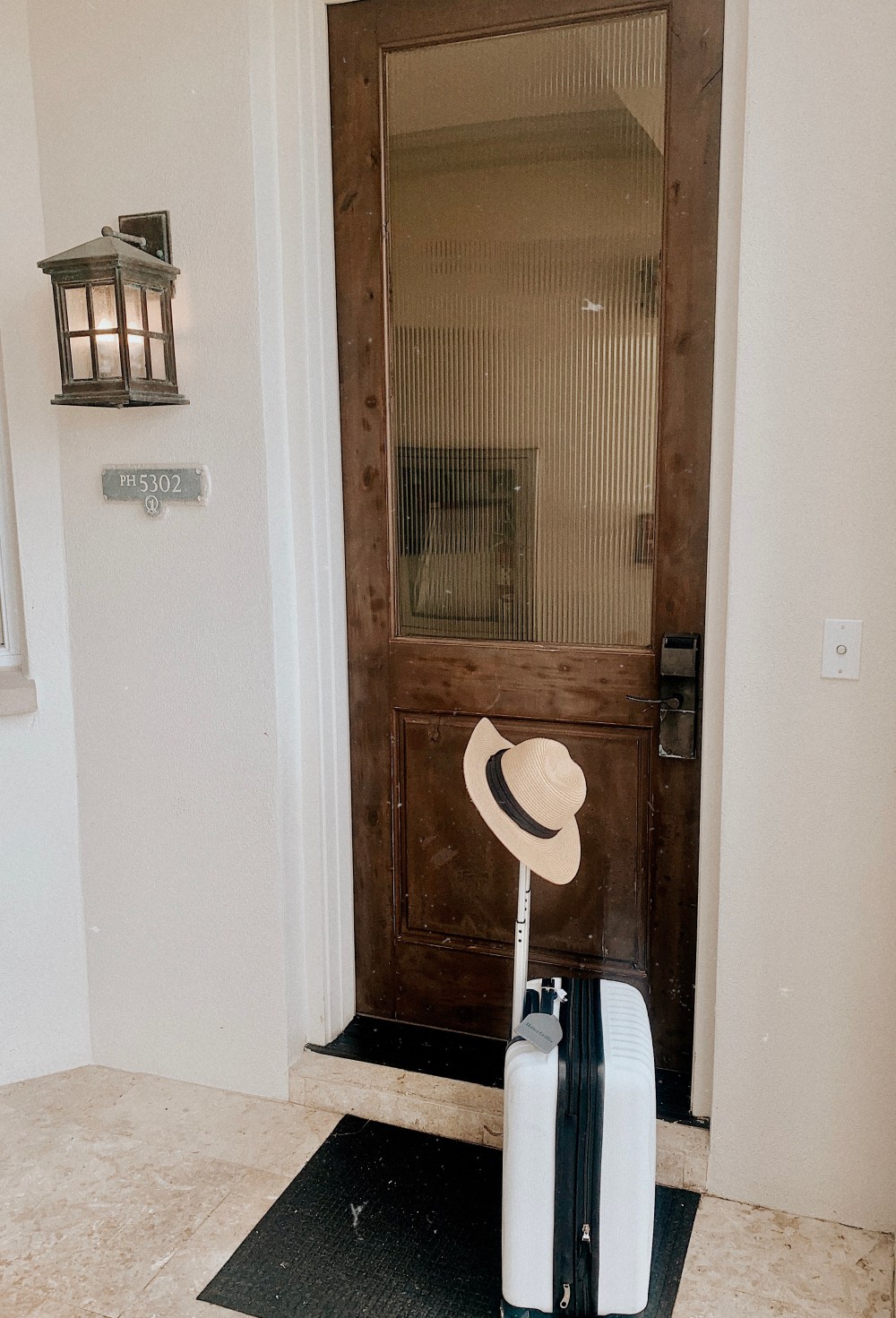 795ED796-803D-48A5-83F4-592B4B320B80