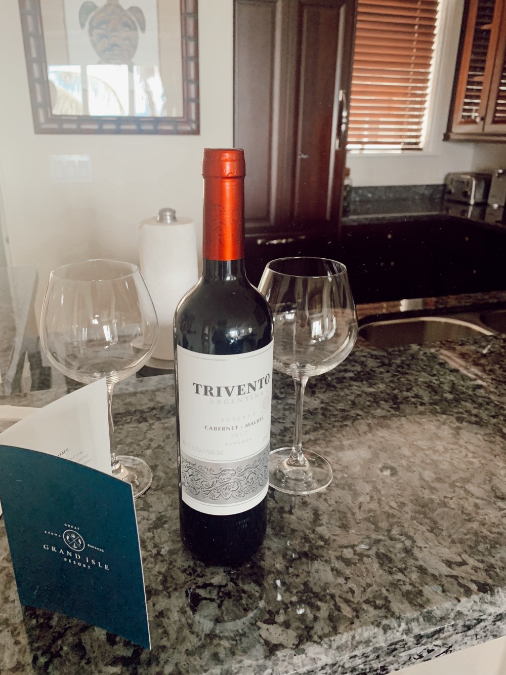 EC4BF9EC-8258-41EA-83BF-71B820423B9E